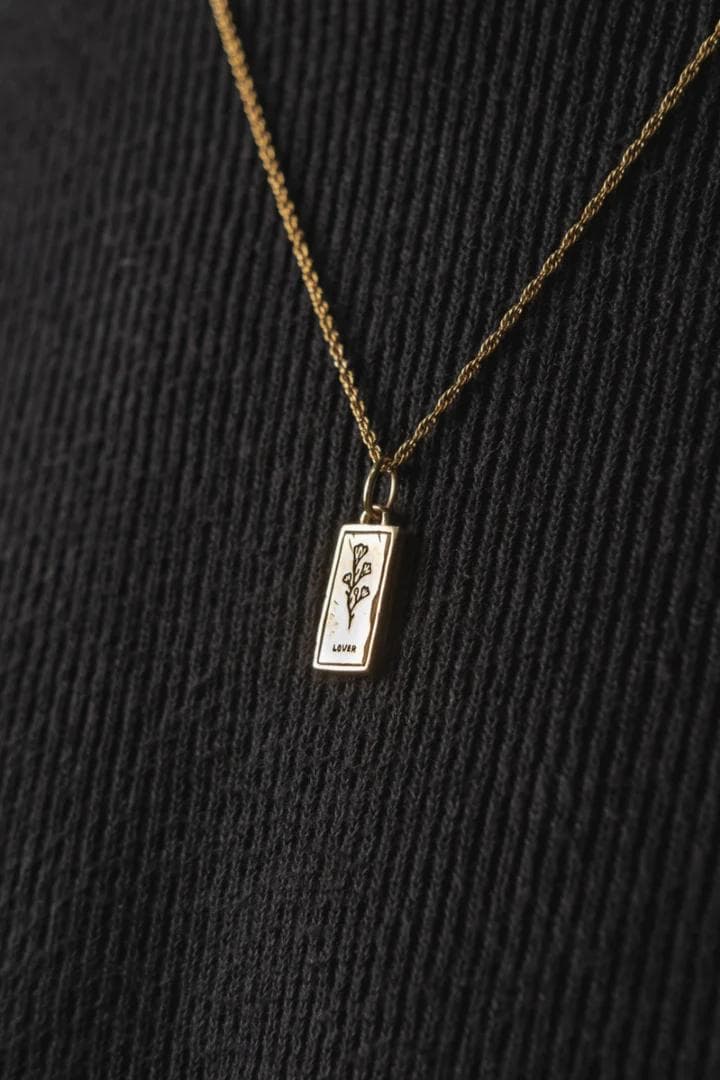 Gold Lovers Pendant Chain