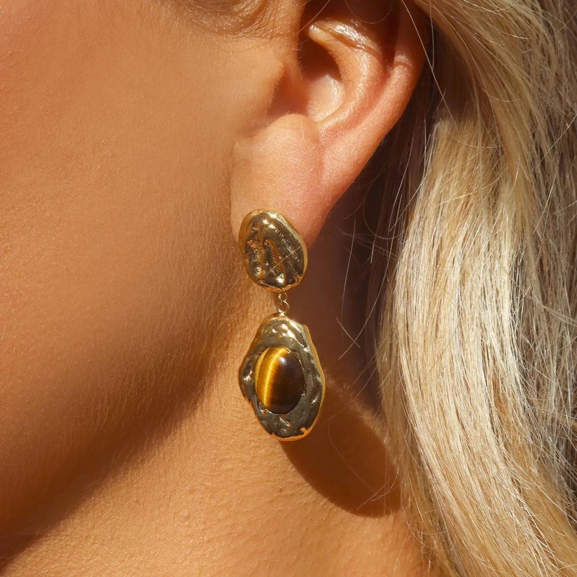 Brown Onyx Gold Earrings