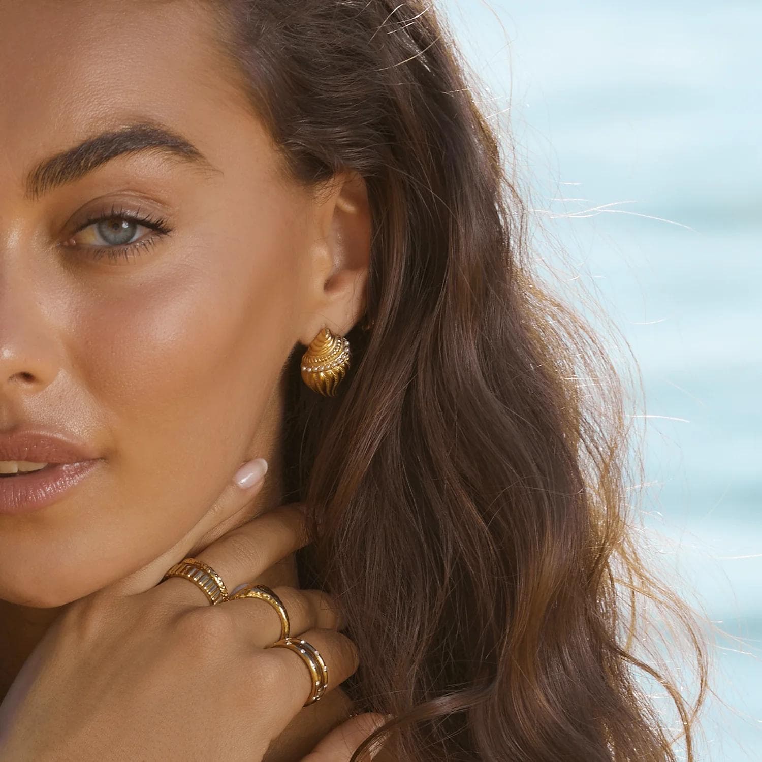 Gold Shell Pearl Earrings