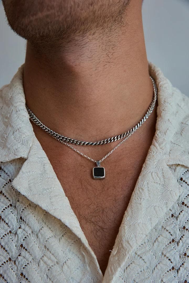 Augustus Pendant Chain